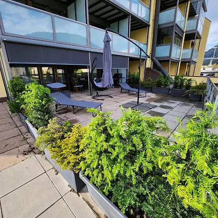 Stilvolles Und Ruhiges Mit Privater 60m2 Sonnenterrasse Bei Der Parsennbahn Appartement
