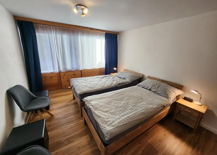 Fuer 4 Pers Neben Talstation Parsennbahn Und Buenda Skilift Private Dachterrasse Davos